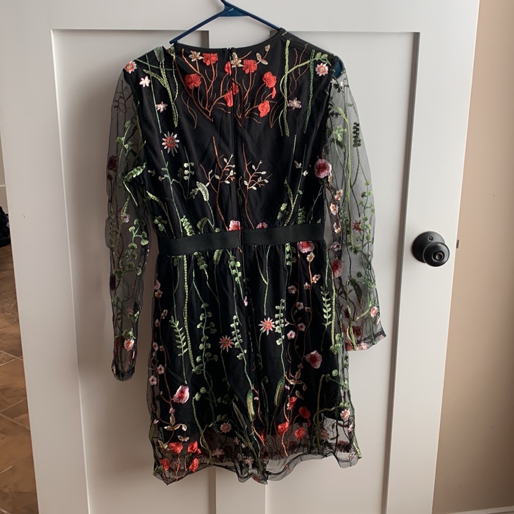 Dress - Picture 2 of 2